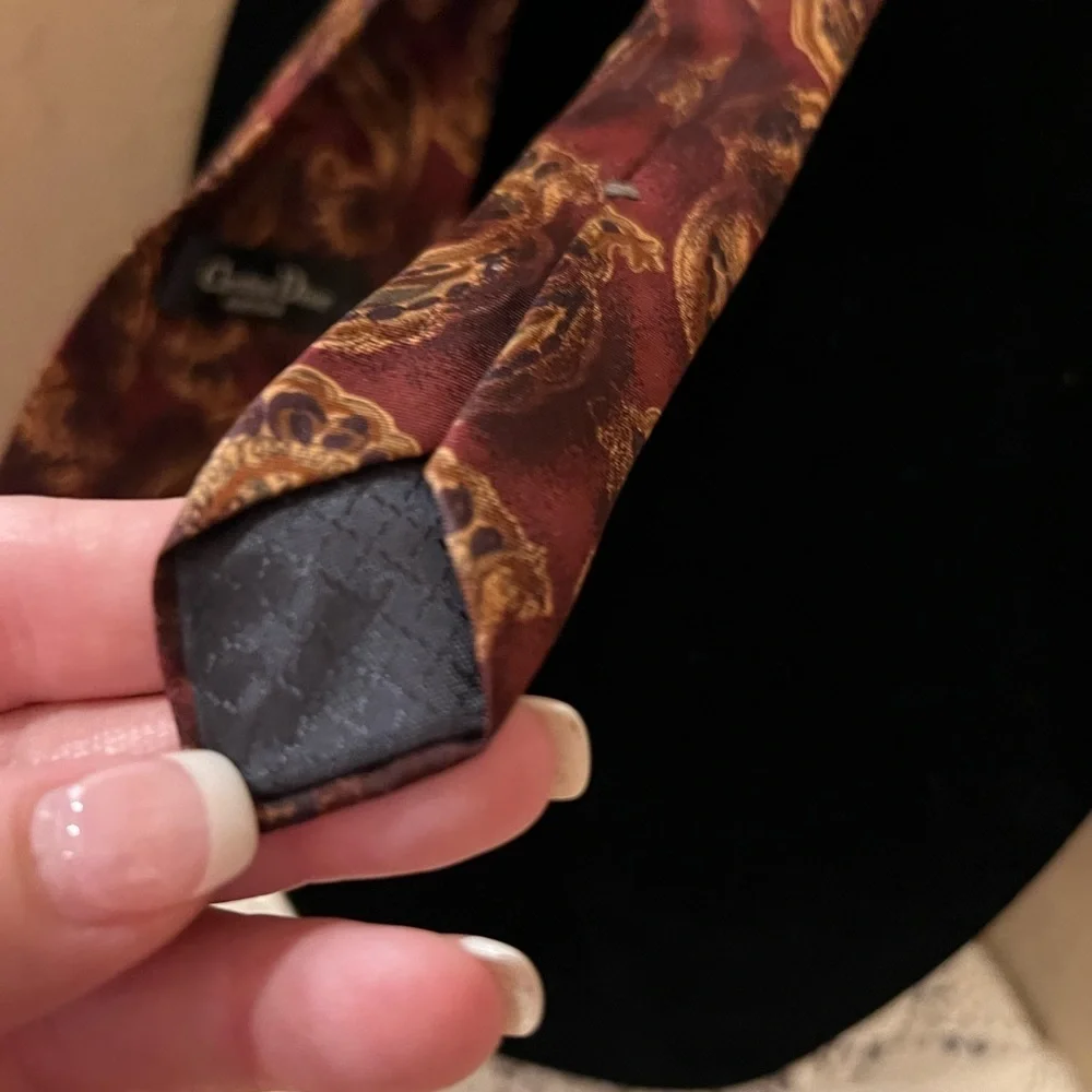 Christian Dior Men’s Silk Neck Classic